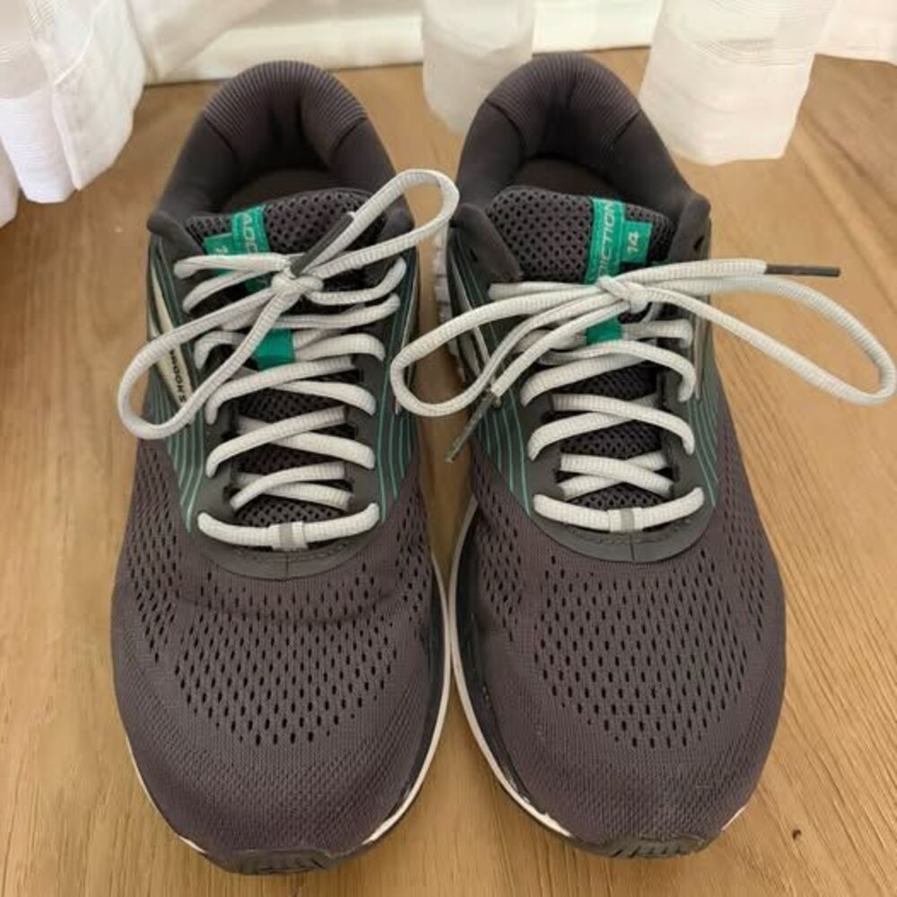 Brooks Addiction 14 Women's Size 11